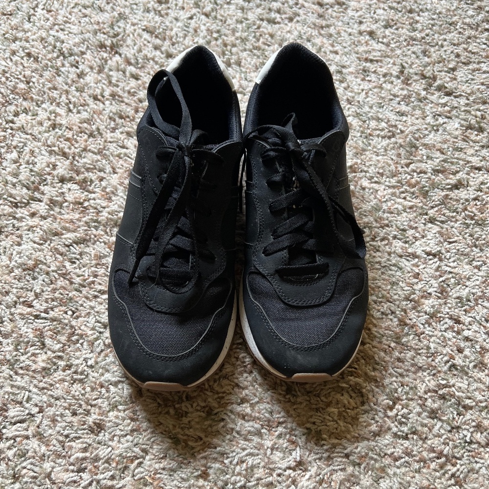 Ugg Women's ReTrainer Shoe
